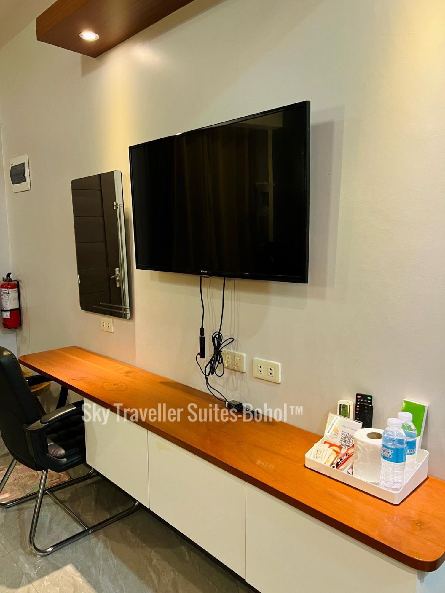 Sky Traveller Suites Panglao Esterno foto