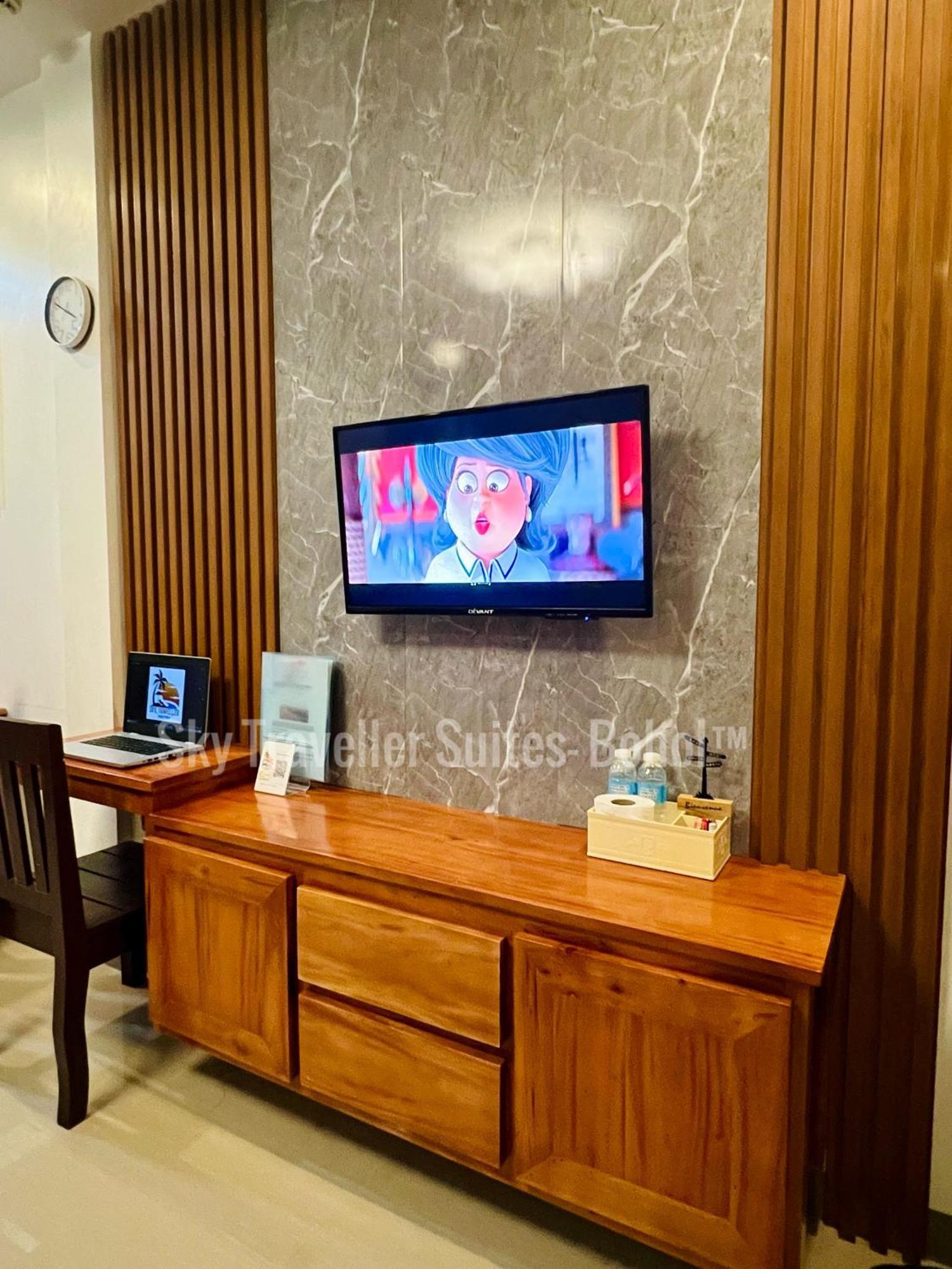Sky Traveller Suites Panglao Esterno foto