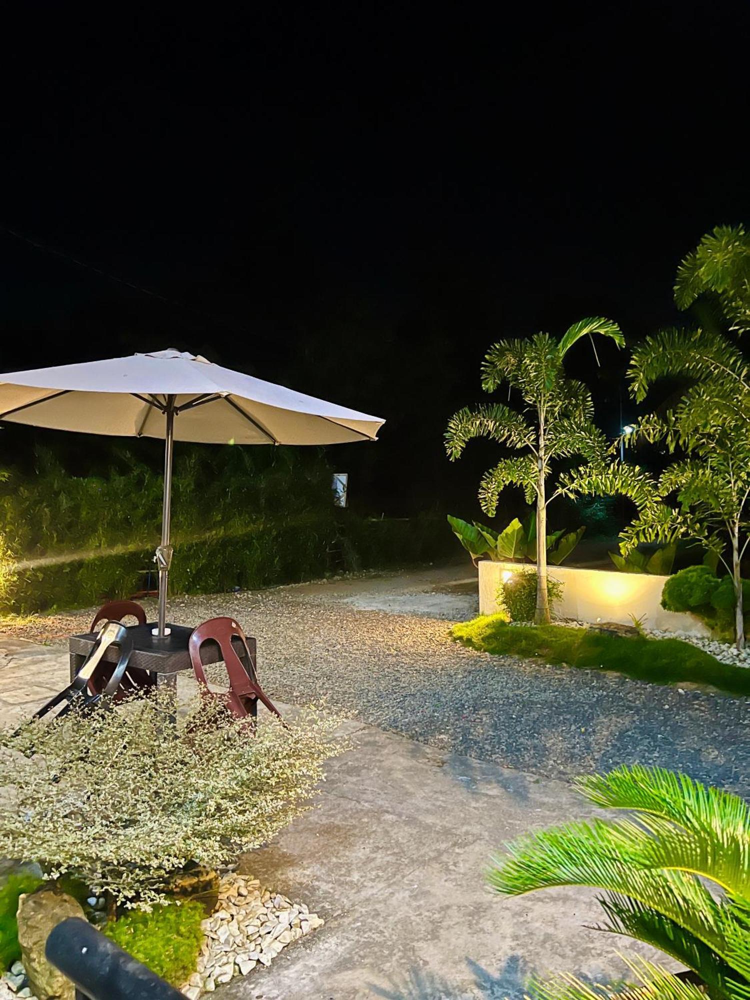 Sky Traveller Suites Panglao Esterno foto