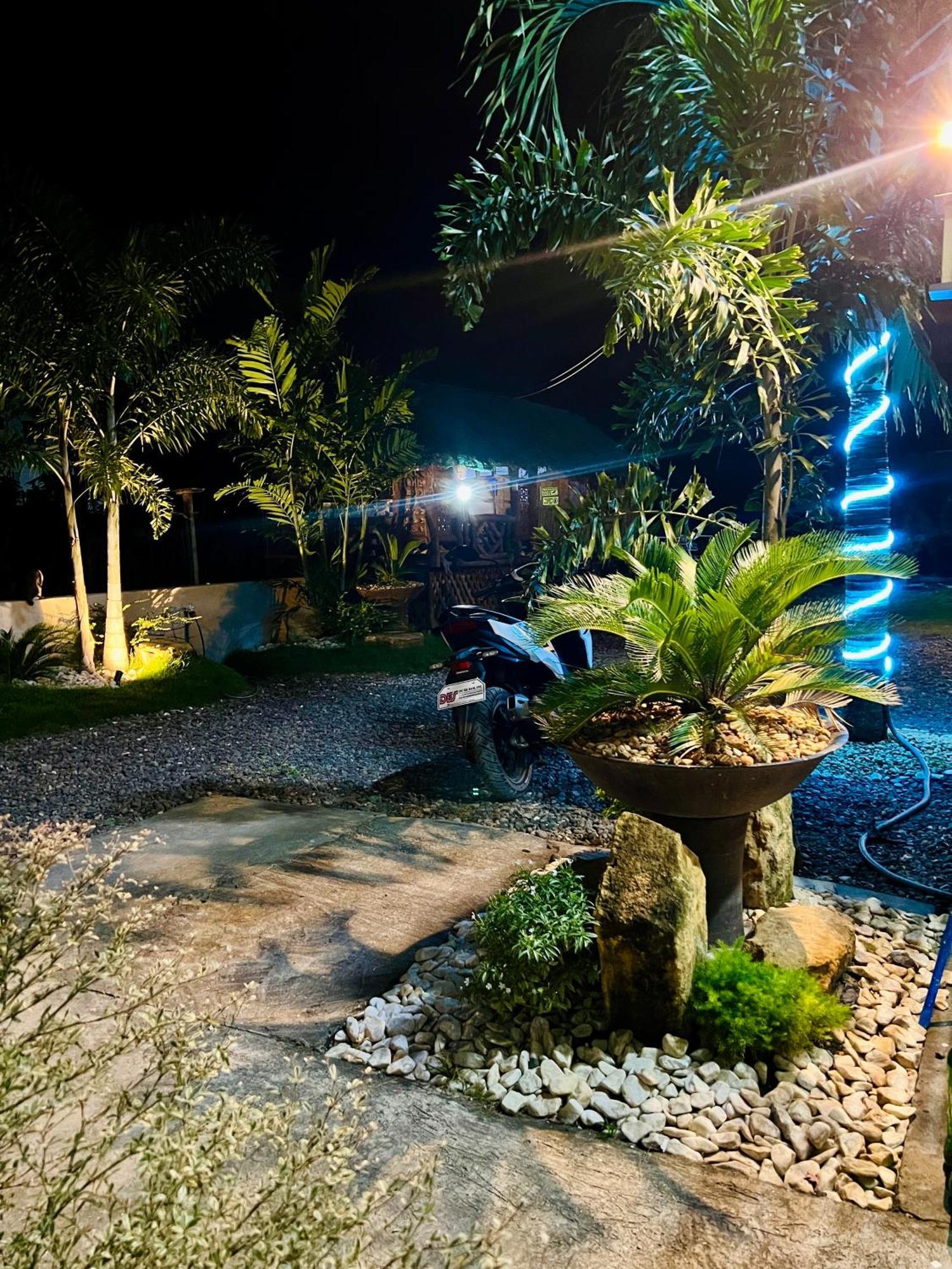 Sky Traveller Suites Panglao Esterno foto