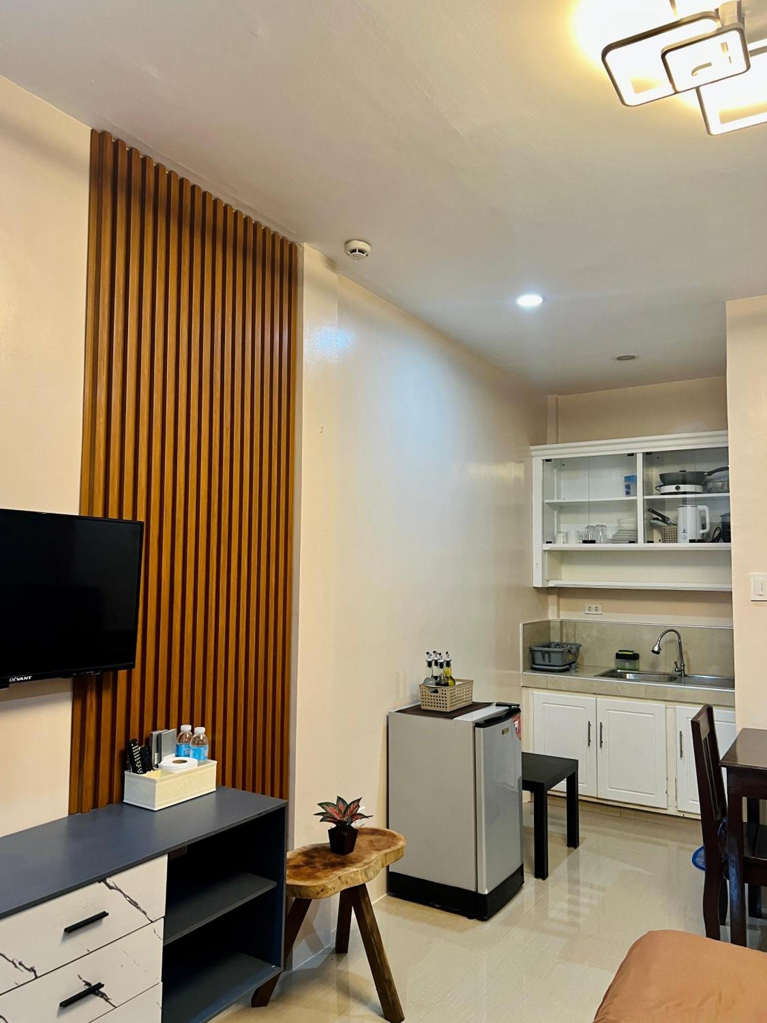 Sky Traveller Suites Panglao Esterno foto