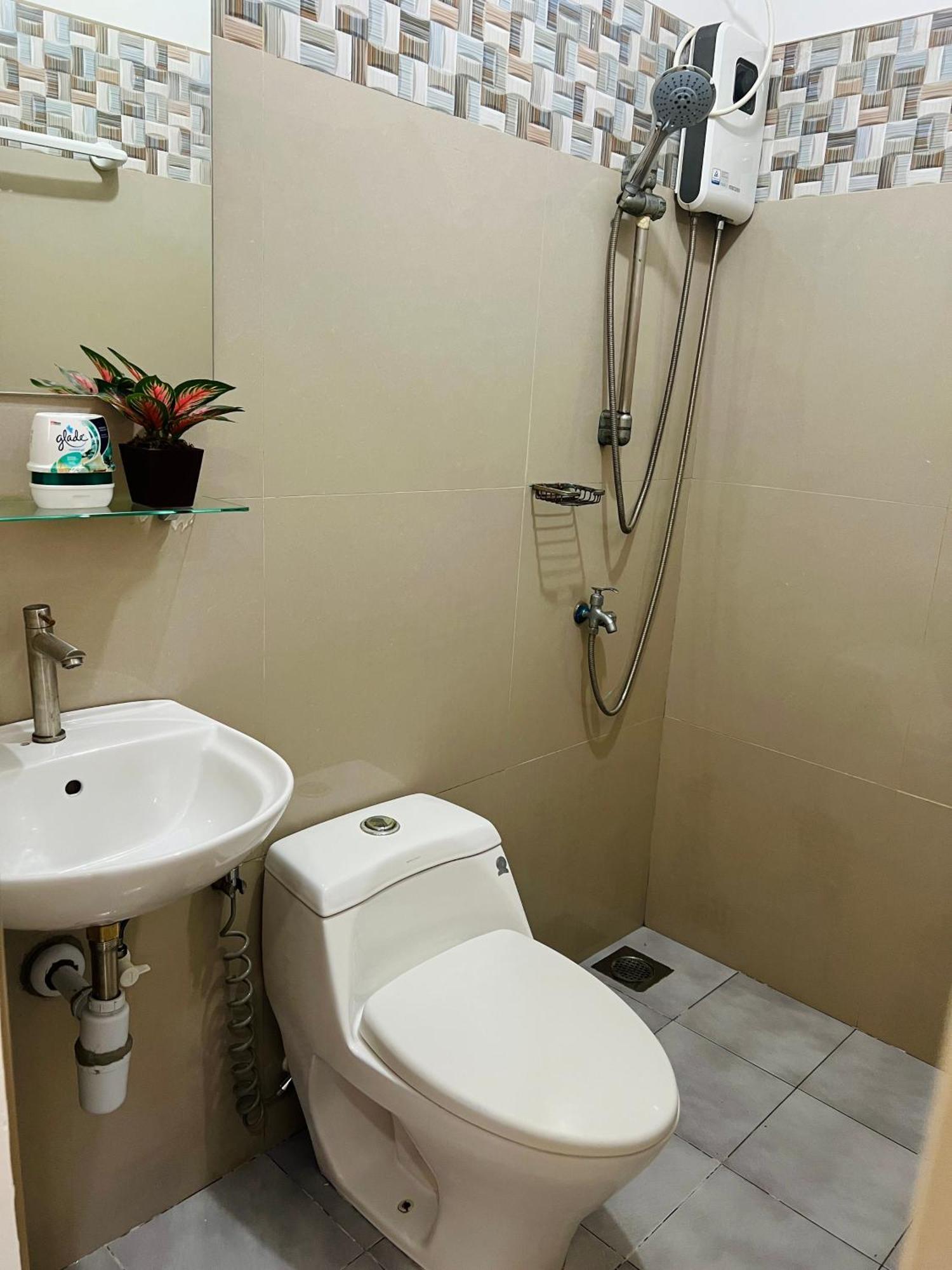 Sky Traveller Suites Panglao Esterno foto
