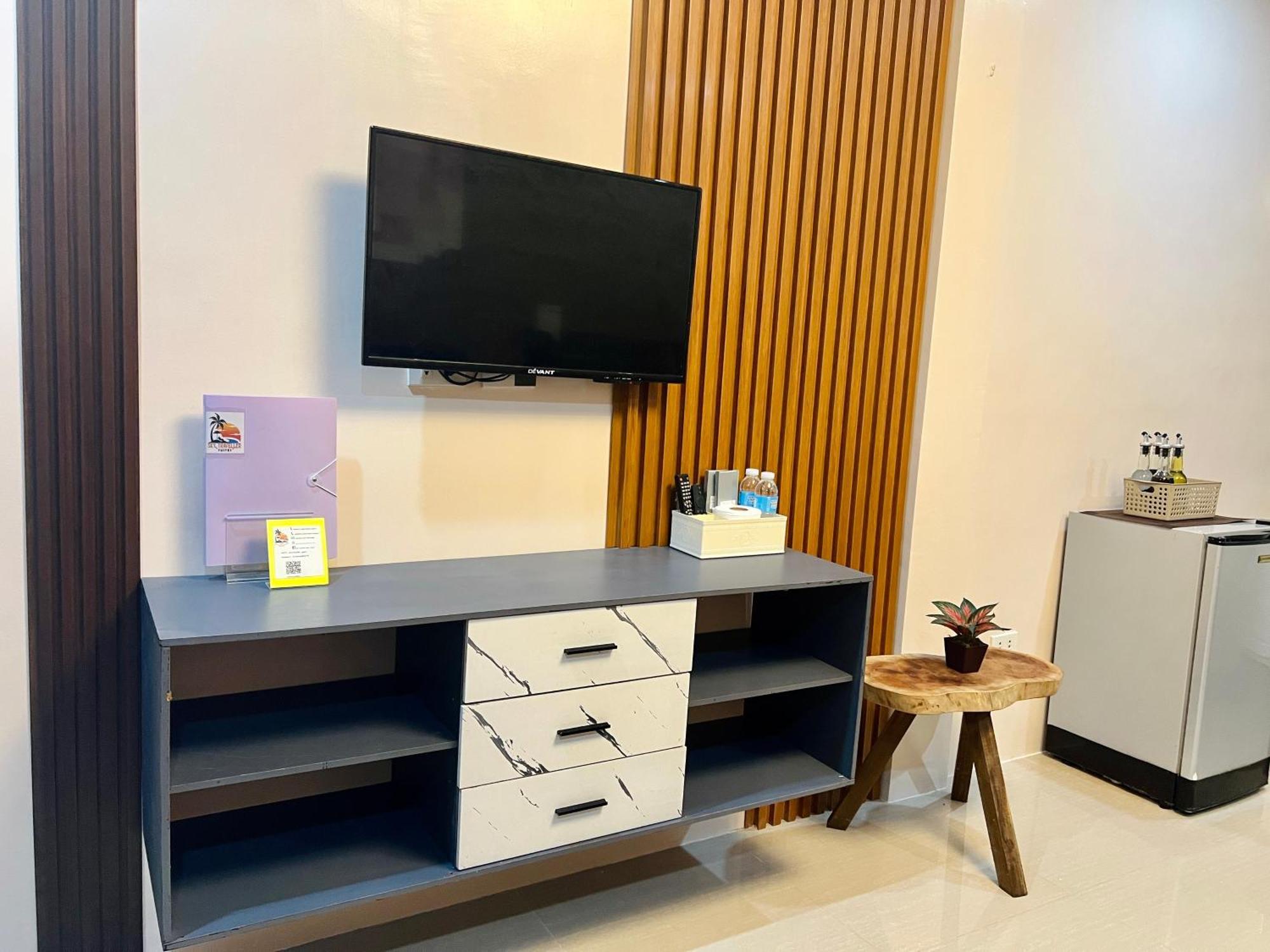 Sky Traveller Suites Panglao Esterno foto